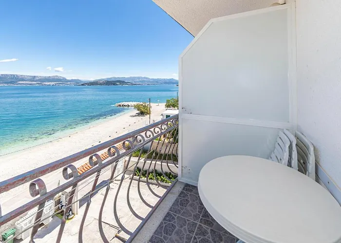 Apartman Cozy In With Wifi Slatine